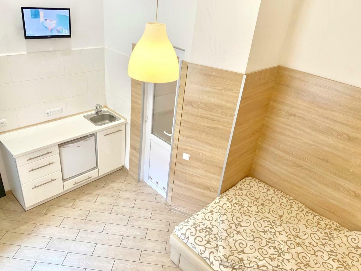 Smart -апартаменти в центрі Львова - 2 хв до Оперного Театру Екстер'єр фото